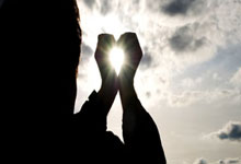 爱游戏下载-绝境亮剑！广东男篮逆风翻盘挺进半决赛