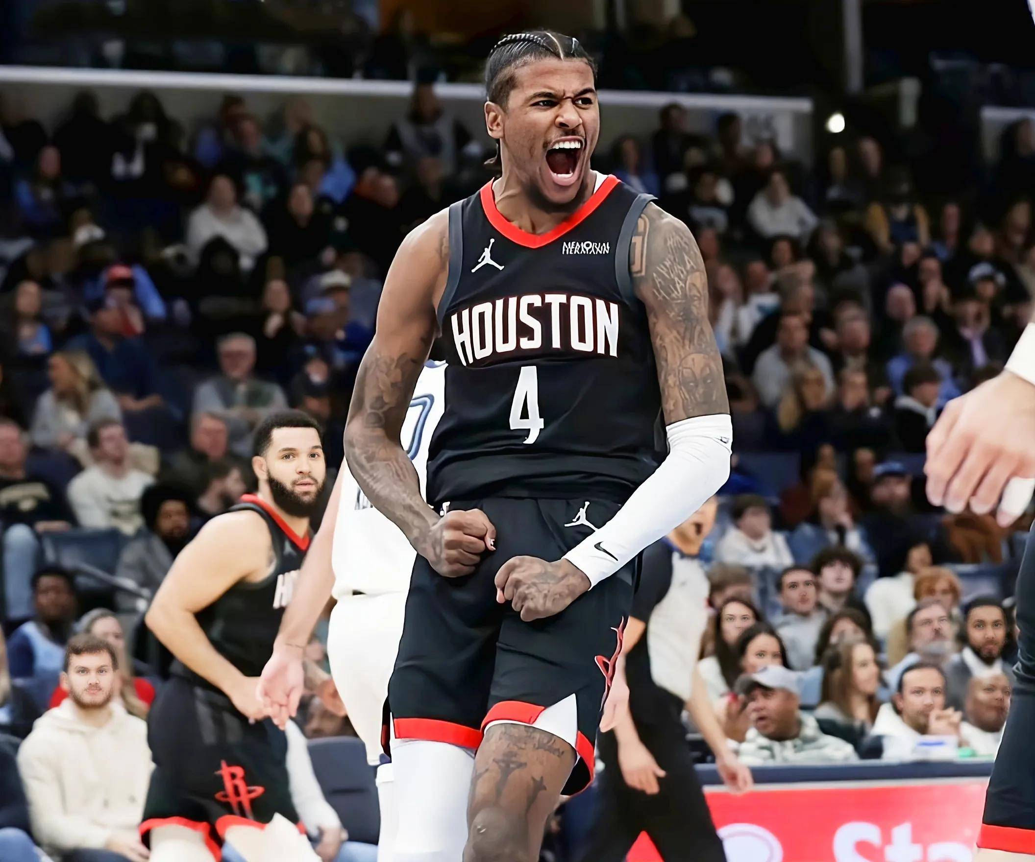 爱游戏官网-包含格林今晚发挥抢眼，帮助球队击败了竞争对手的词条