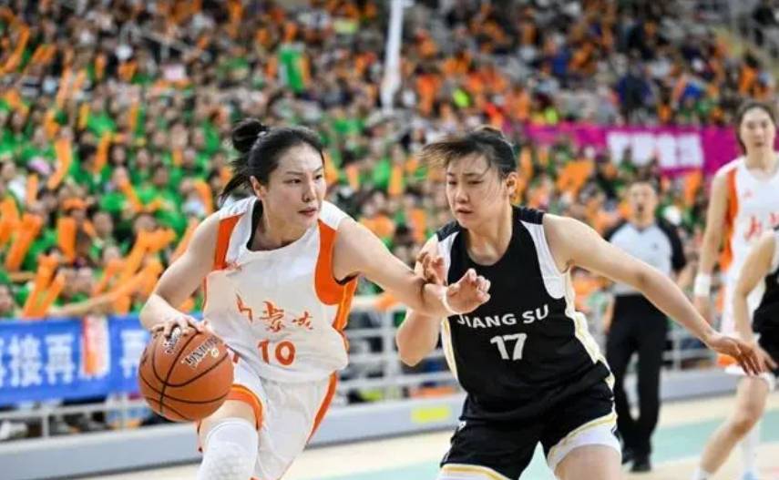 内蒙古队球员在比赛中取得令人意外胜利