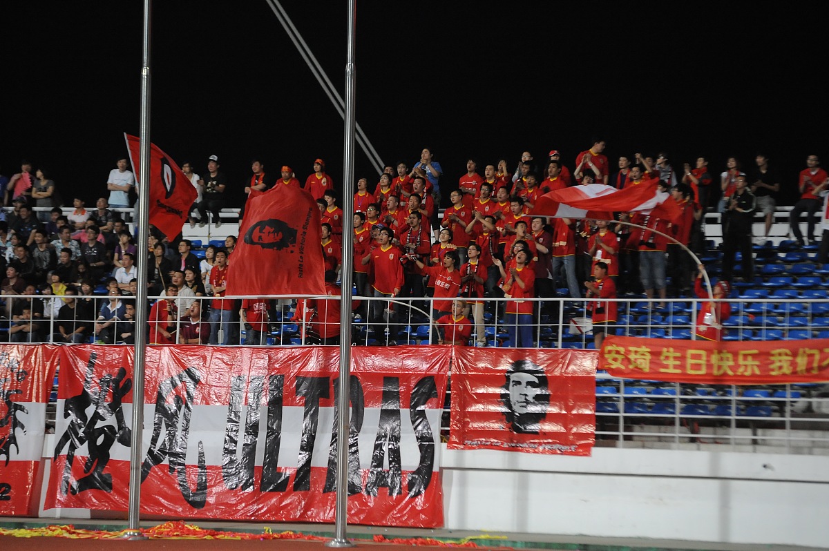 爱游戏下载-紧要关头扳回一城，球队士气大振备战下一轮的简单介绍