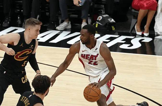 中东球队势不可挡,轻松晋级下一轮的简单介绍 中东球队势不可挡,轻松晋级下一轮的简单介绍