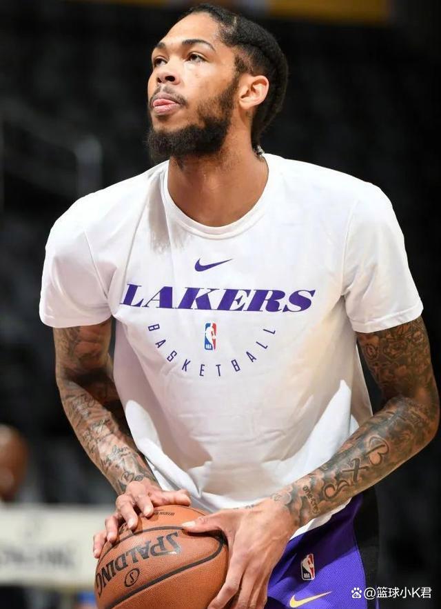 关于鹈鹕队小将获好评，被视为球队未来核心的信息