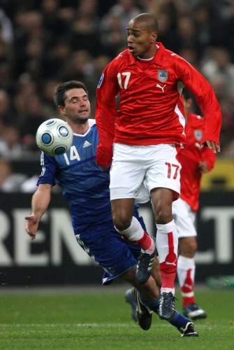 爱游戏官方-快讯：拉普拉塔大学生抵达美国备战世俱杯的简单介绍