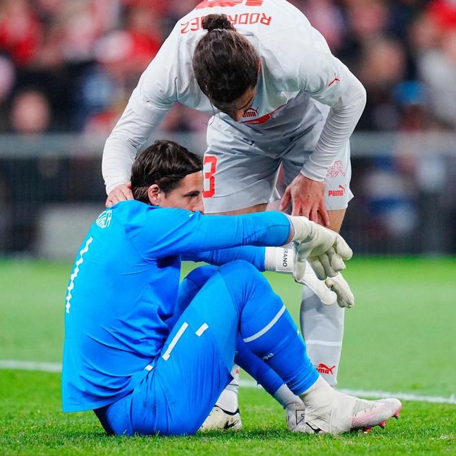 包含米兰球员受伤，缺席下一场比赛的词条