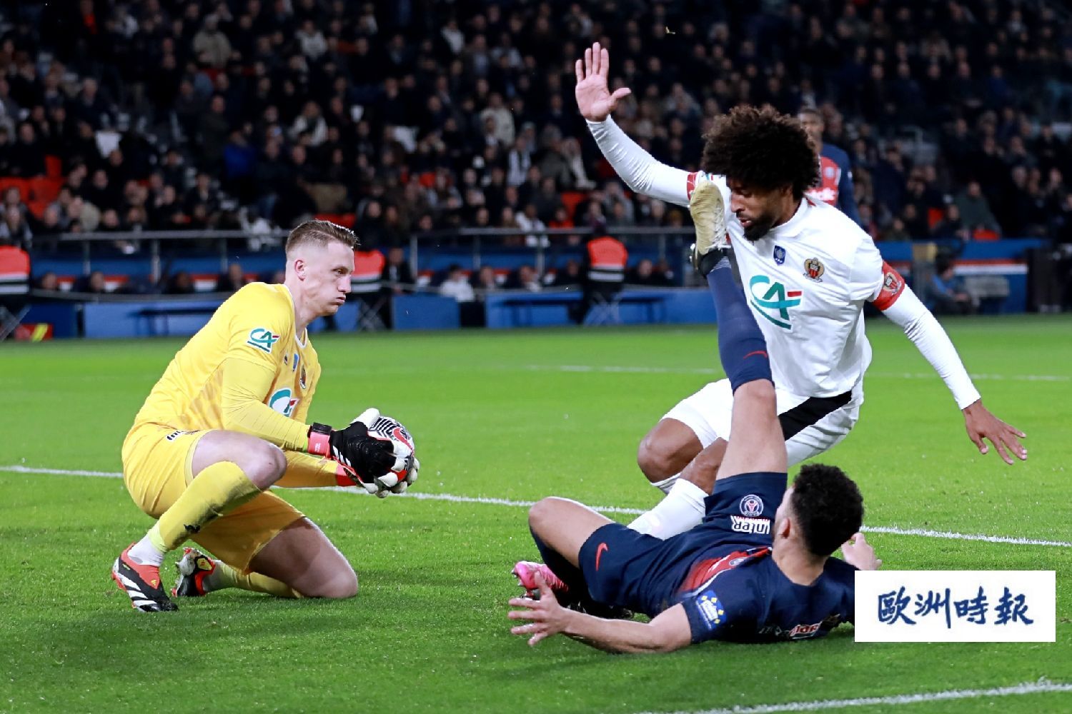 尼斯备战法国杯比赛，球员全员备战