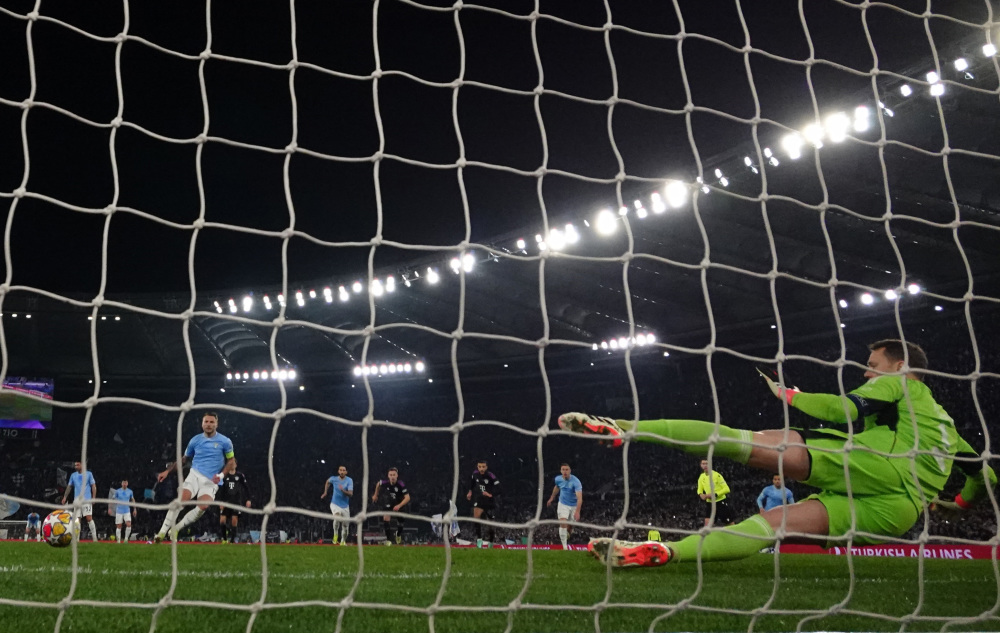 欧冠预选赛：拉齐奥成功晋级，国内联赛备战