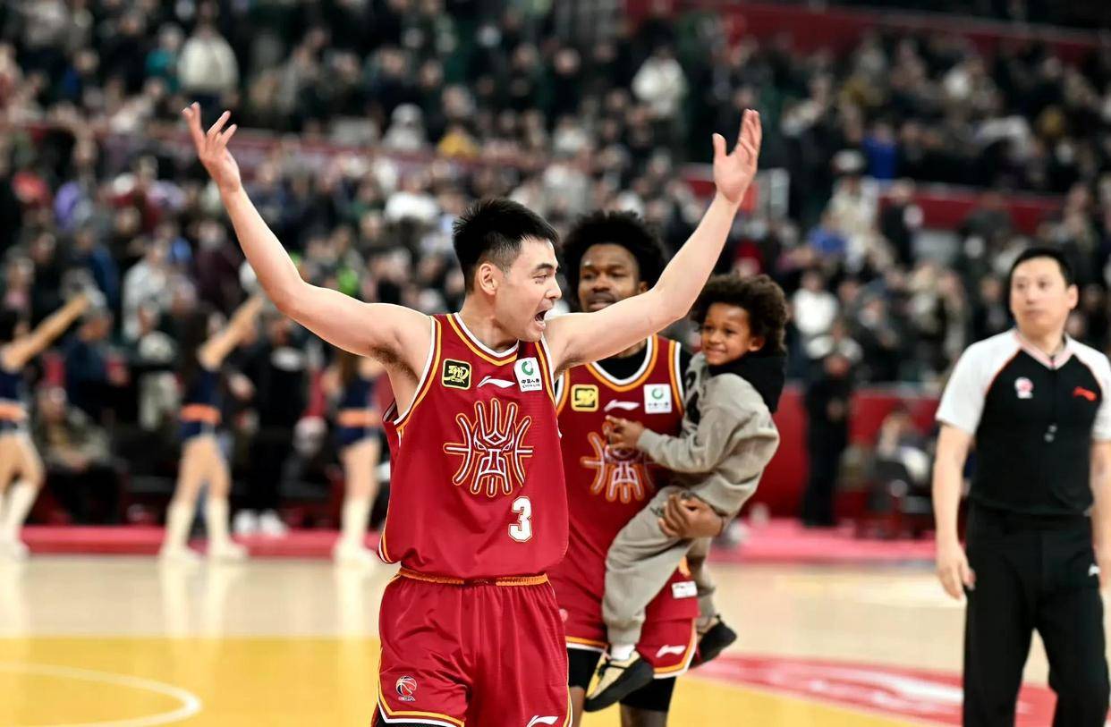 包含球队整体实力增强，轻松取胜壮志凌云的词条