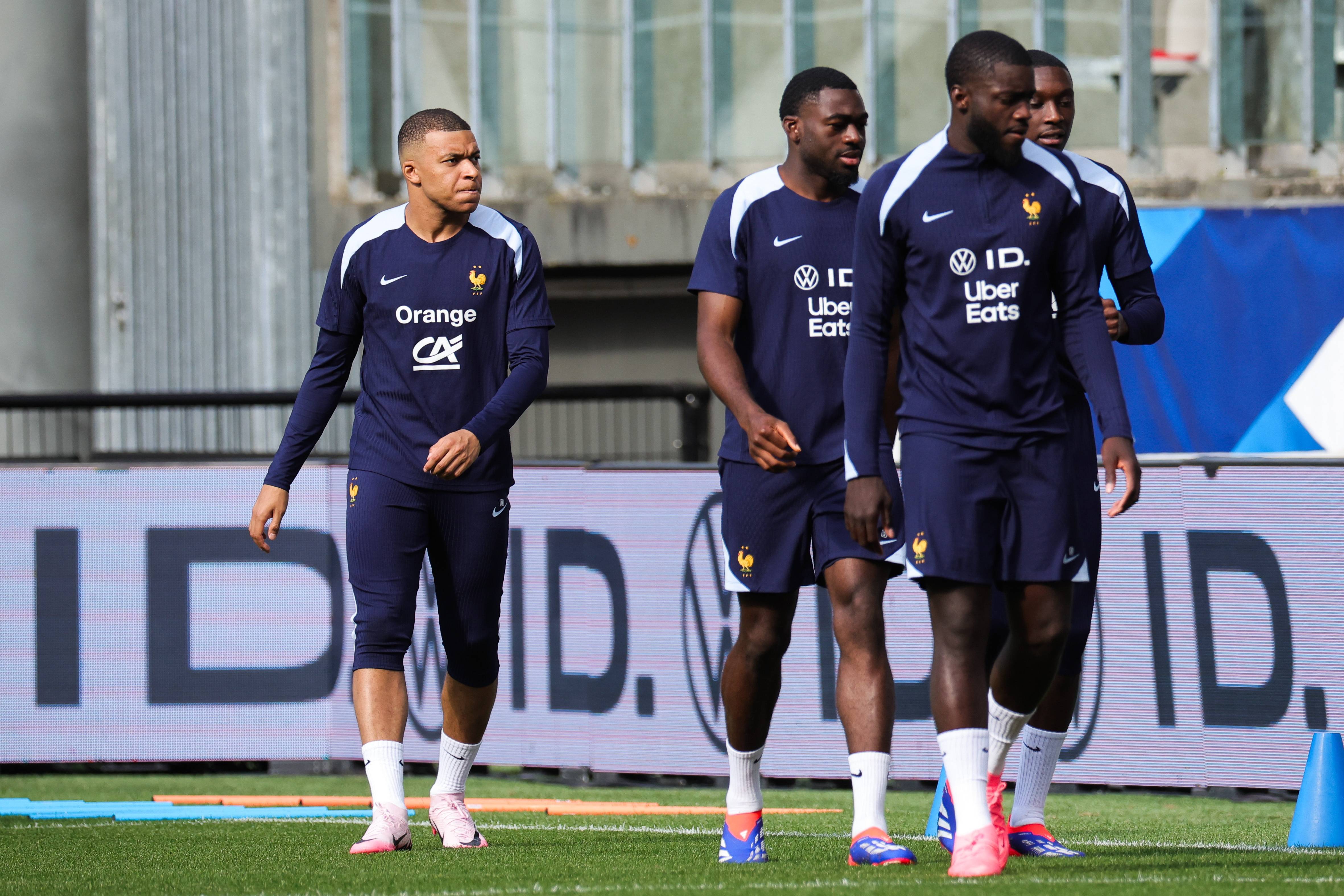 爱游戏APP-法国队展现出色表现，晋级世界杯半决赛的简单介绍