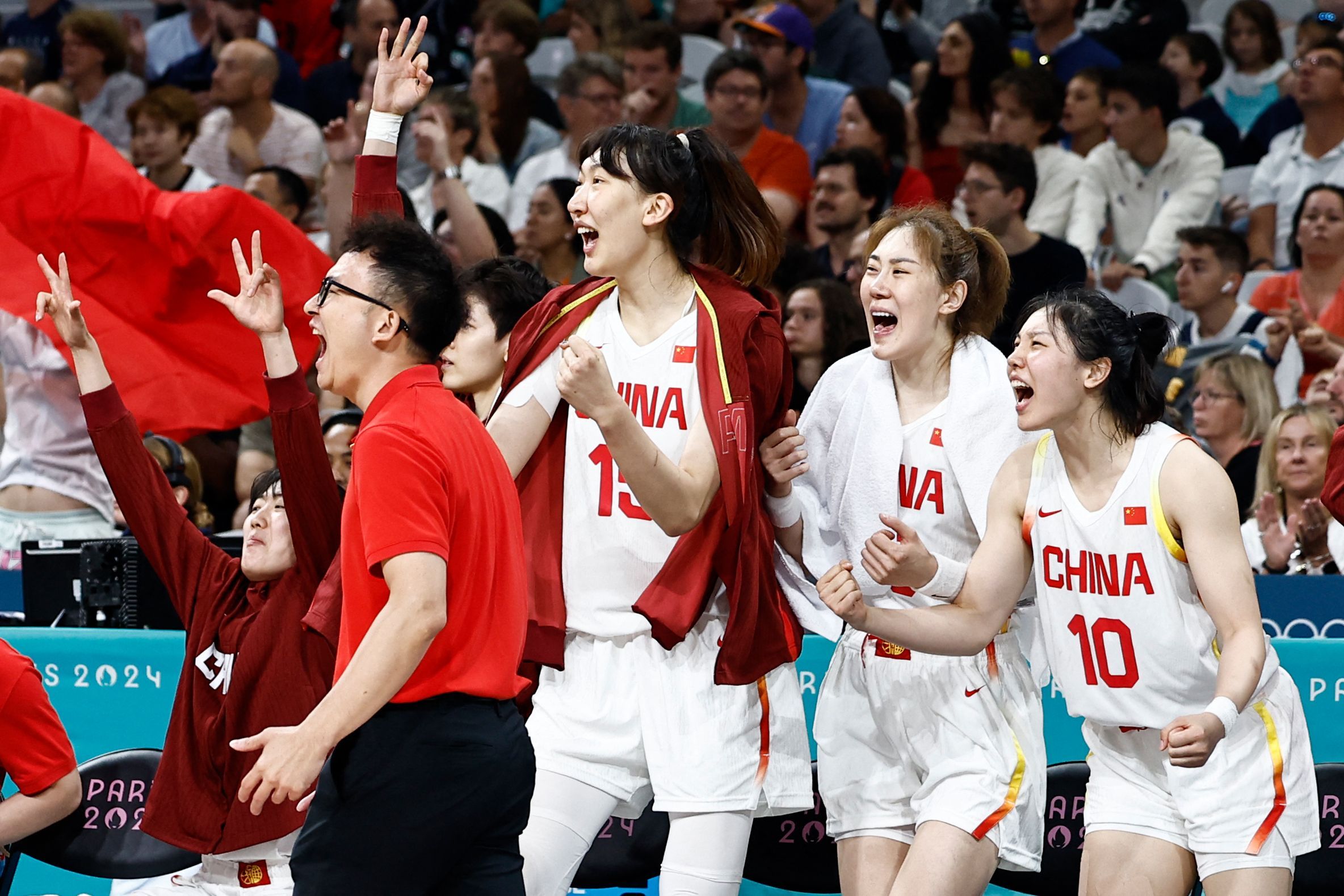 哈萨克斯坦女篮力压对手，晋级八强