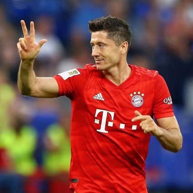 关于沙尔克客场告捷,客场作战表现抢眼的信息 关于沙尔克客场告捷,客场作战表现抢眼的信息