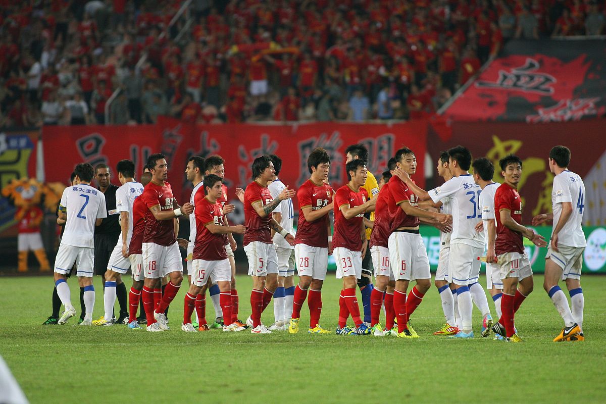 爱游戏娱乐-包含精彩比赛！国足丰收胜利，队员尽展雄风！的词条