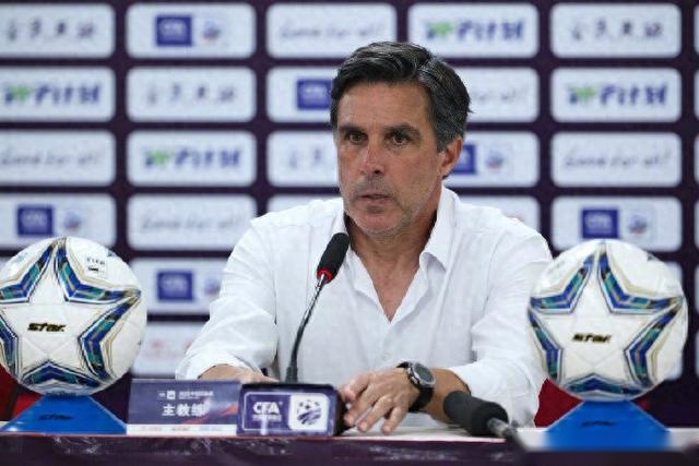 拉莫斯雷霆一击,为球队锁定胜局