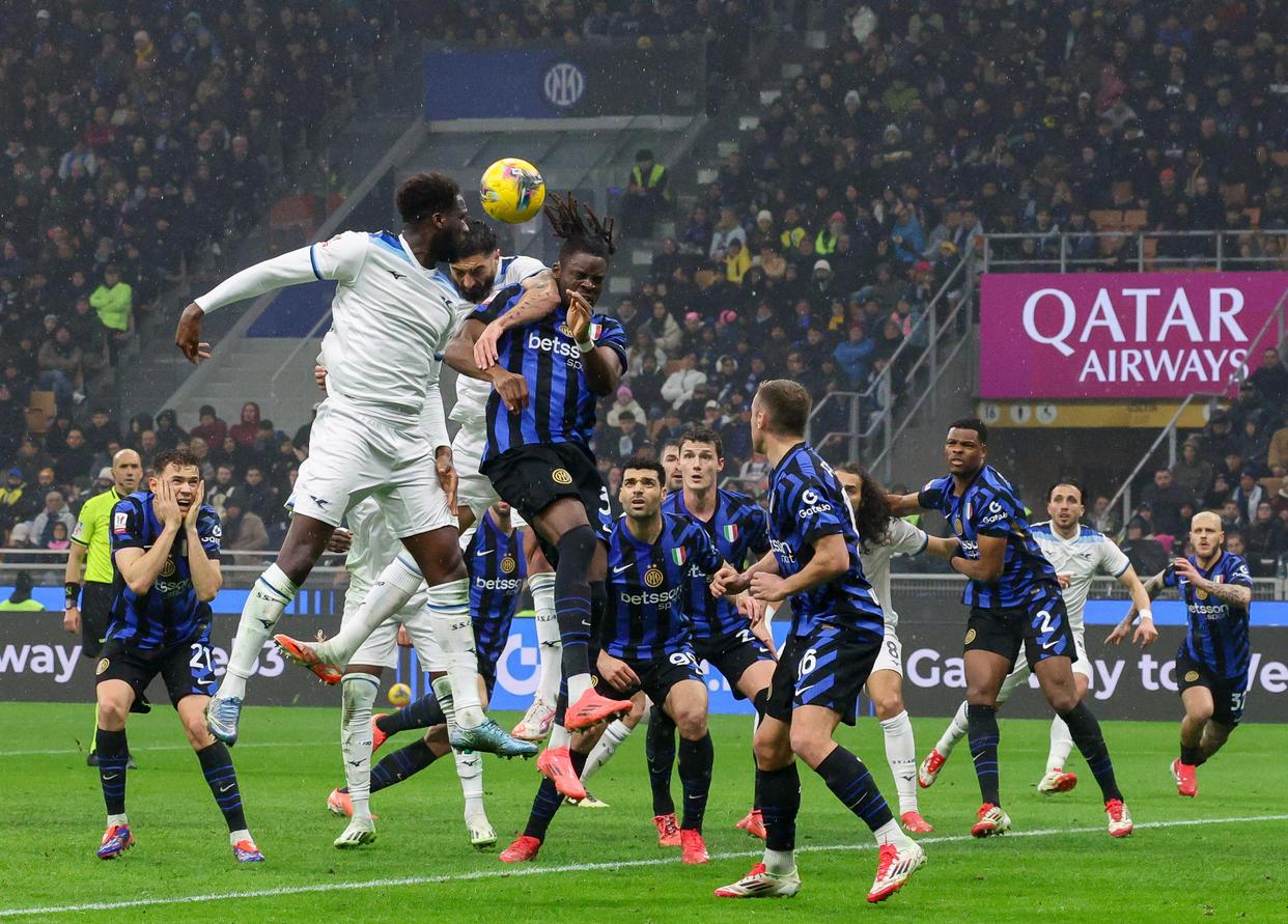 爱游戏体育-包含意大利队在客场对阵立陶宛的比赛中实现轻松胜利的词条