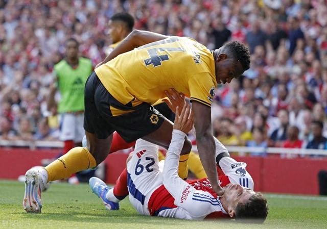 阿森纳兵败：狼队靠近争四行列