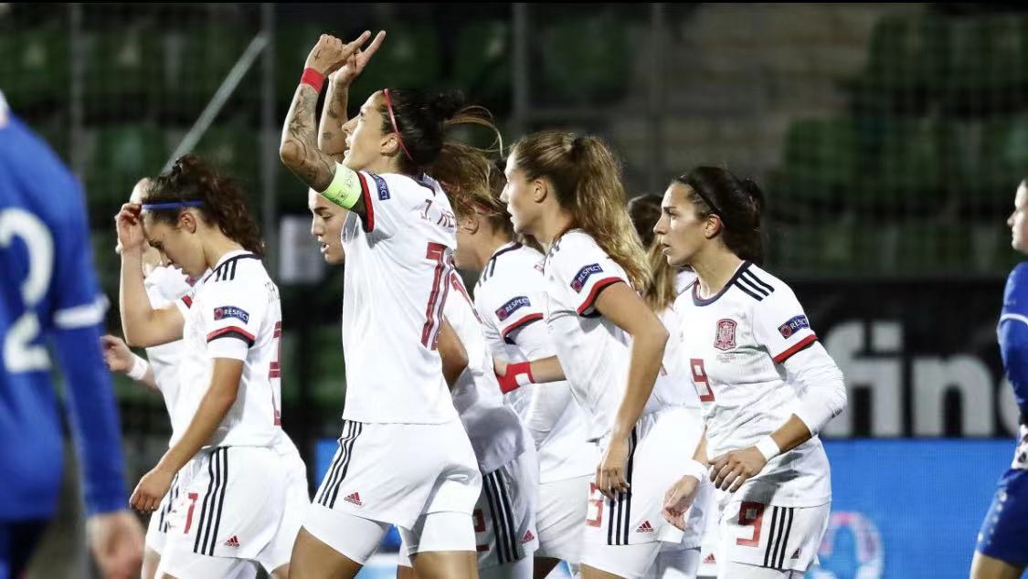 波兰女足助力国家英青小组出线