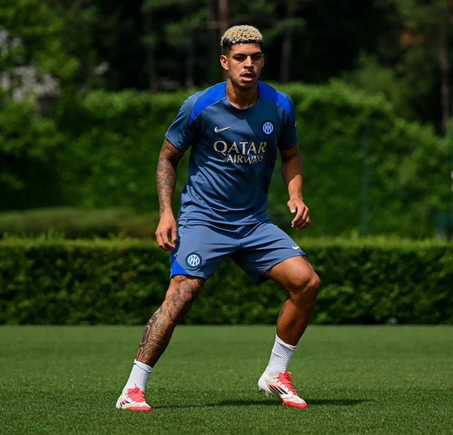 爱游戏在线-关于帕尔马中场公正无私，成为球队中场支柱的信息