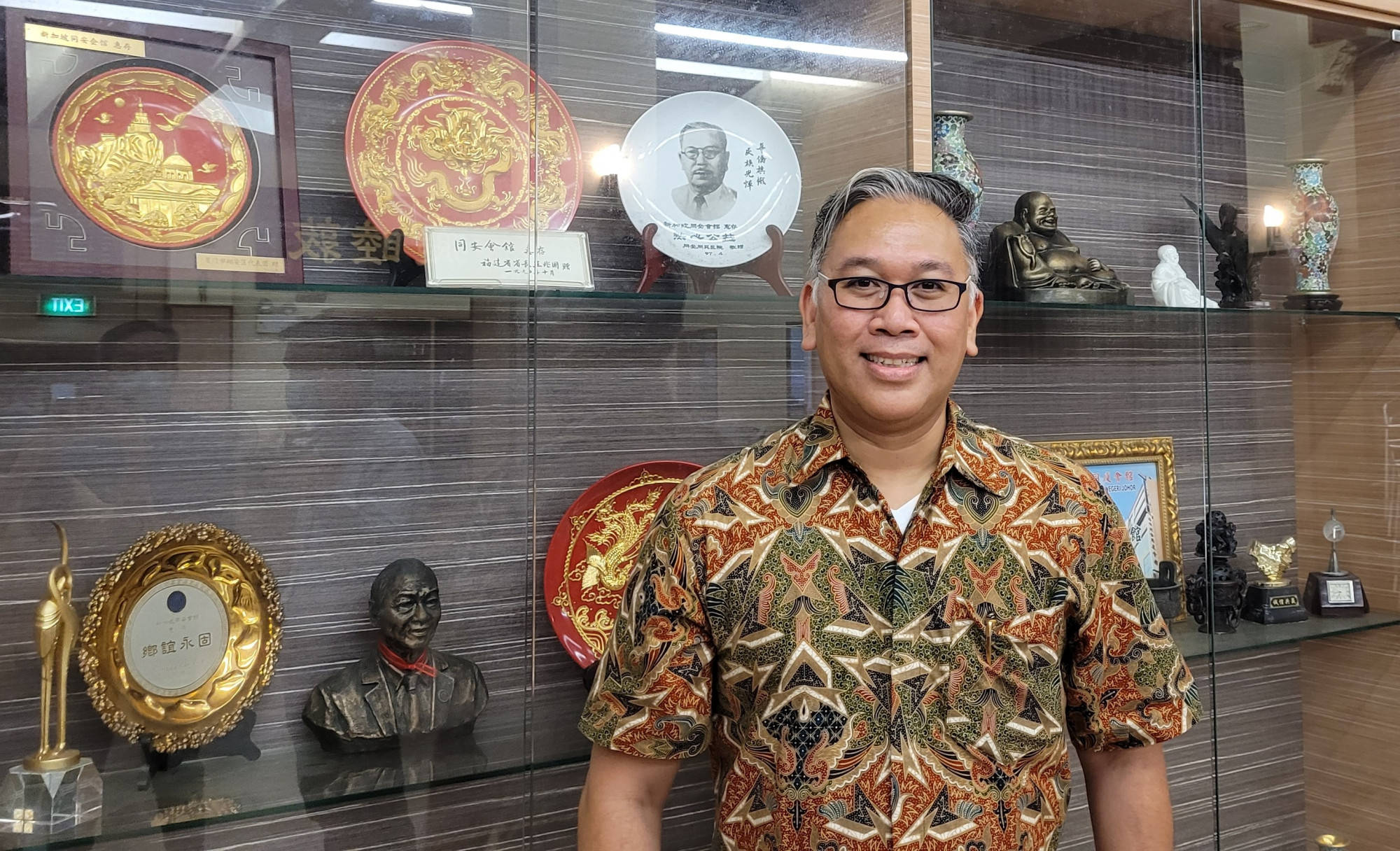 包含抗击飓风！不屈之民夜袭精神领袖取胜的词条