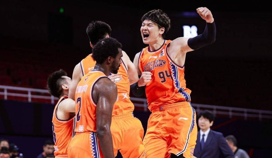 球队内训练赛制胜进入季后赛 球队内训练赛制胜进入季后赛