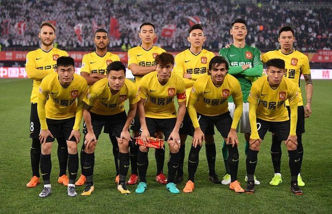 爱游戏在线-南美洲强队横扫对手晋级下一轮