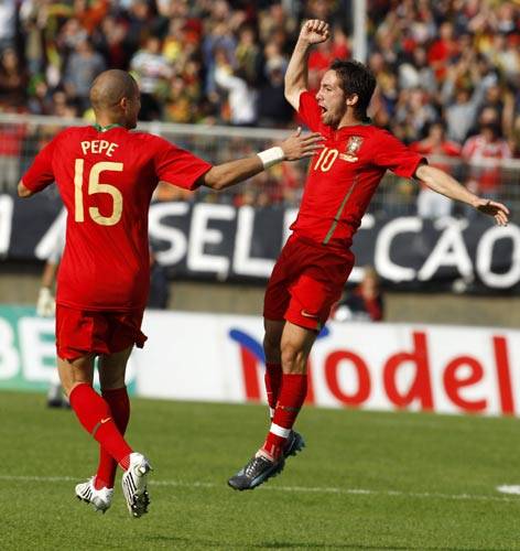 国际比赛挑战欧洲国家队，赛况激烈