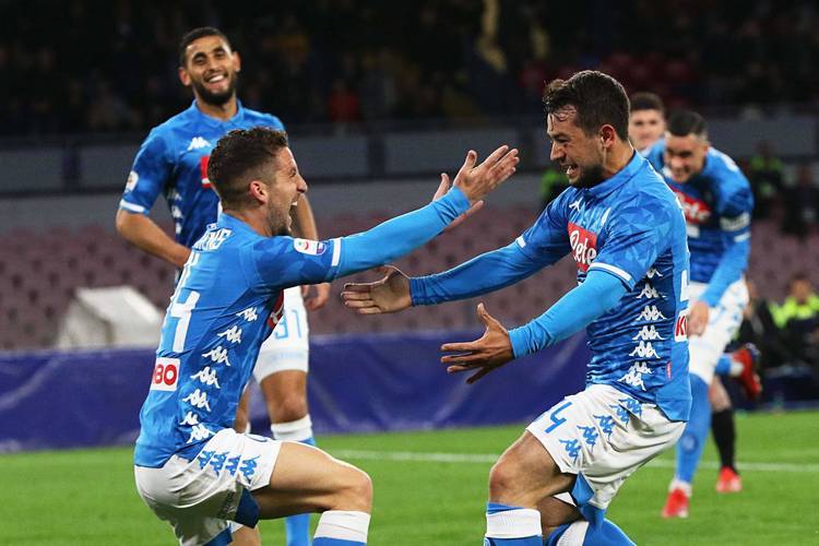 爱游戏大厅-尤文客场挑战那不勒斯：意甲劲旅交锋