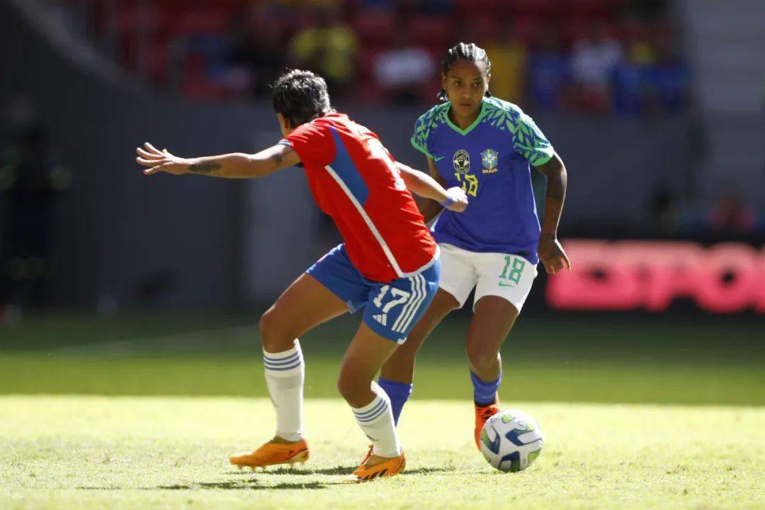 美国女足力压挪威，晋级到半决赛