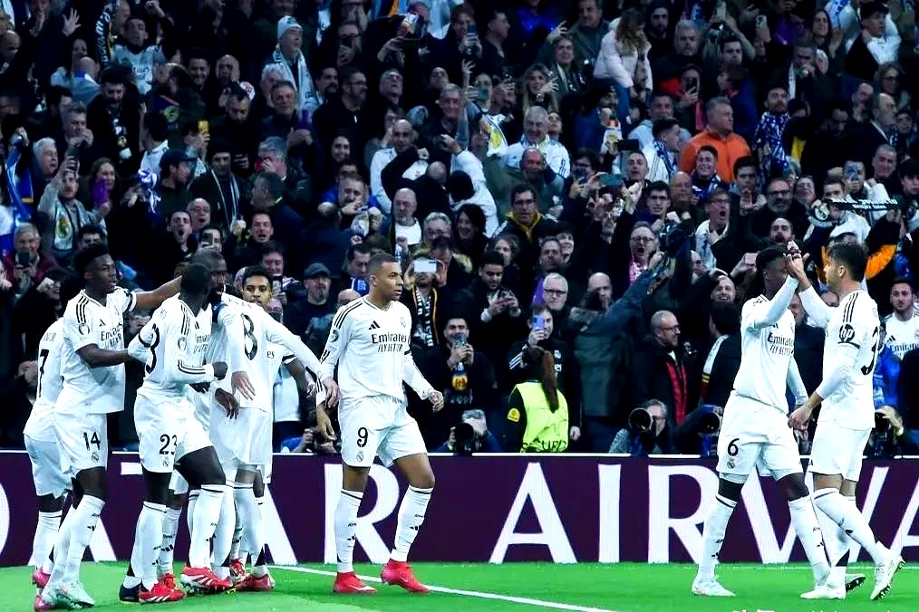 皇马备战欧冠淘汰赛,关键前锋状态神勇 皇马备战欧冠淘汰赛,关键前锋状态神勇