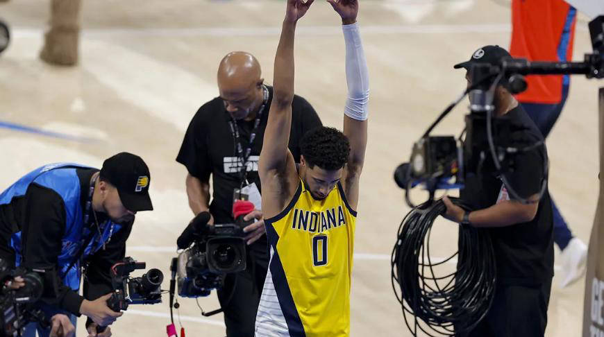 爱游戏体育-南京队主场告捷，全队士气高昂信心满满的简单介绍