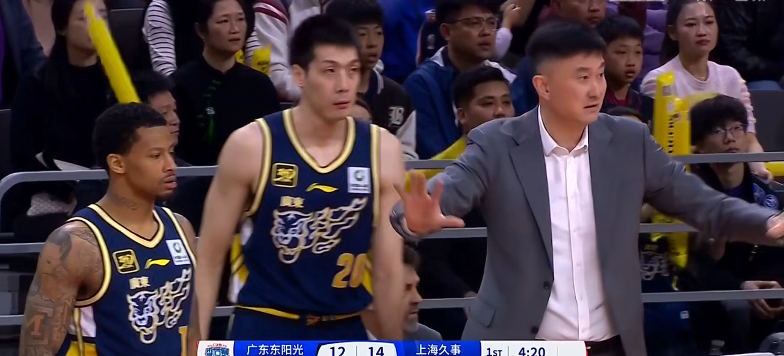 爱游戏大厅-一场比分胶着的比赛即将打响