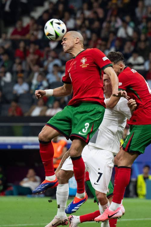 爱游戏体育-克罗地亚惊险胜斯洛文尼亚，晋级欧国联半决赛的简单介绍