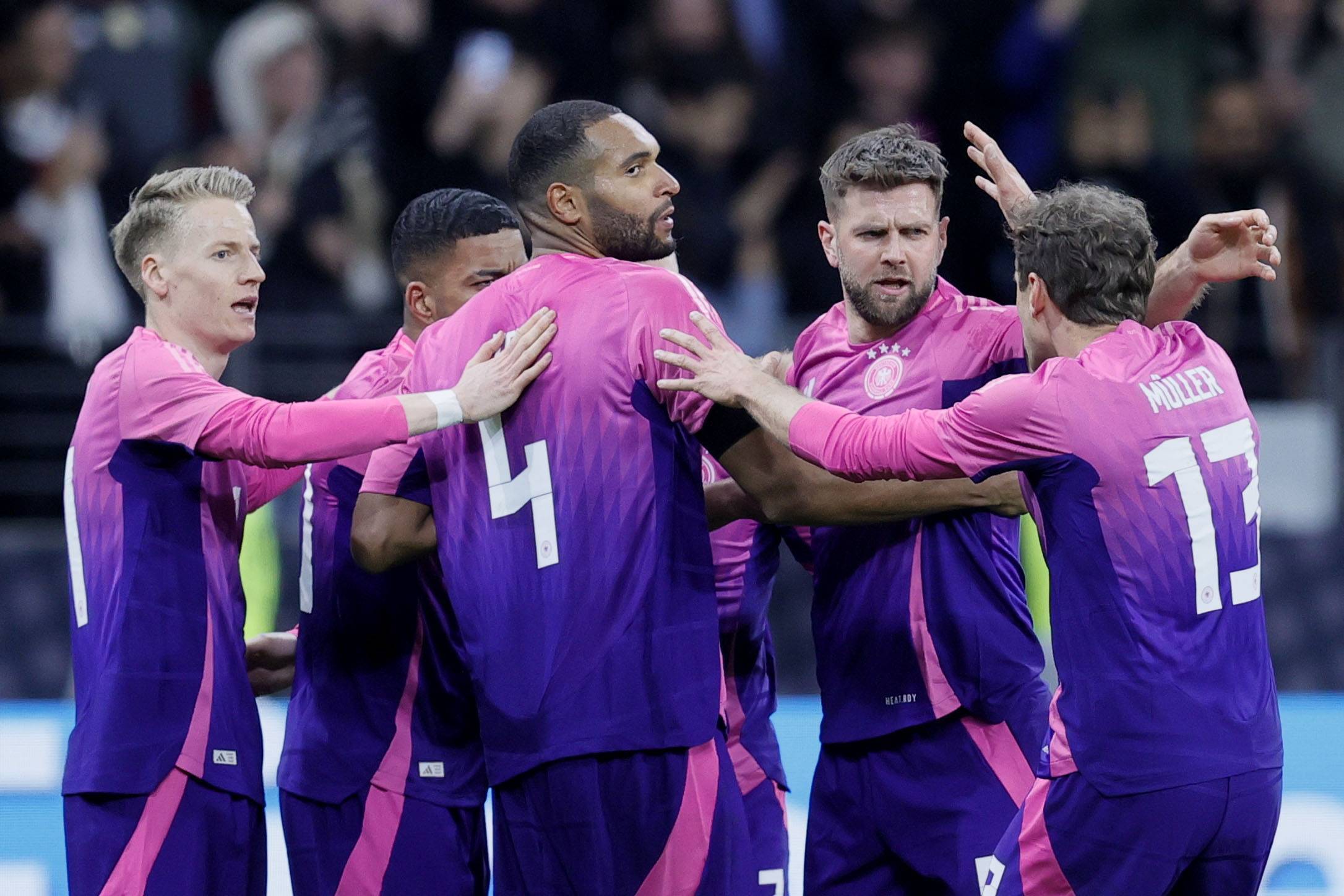 爱游戏体育-包含瑞士队再获胜利，欧锦赛决赛相约的词条