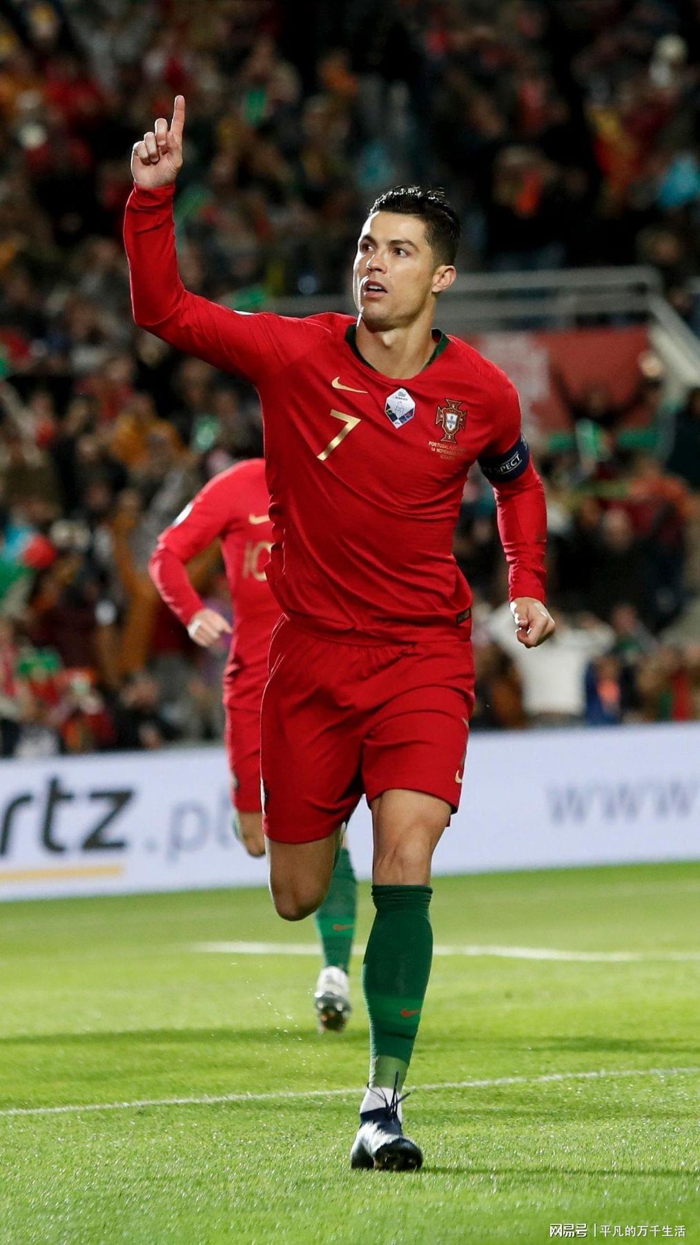 球队冷静应对逆境，逆袭夺得胜利