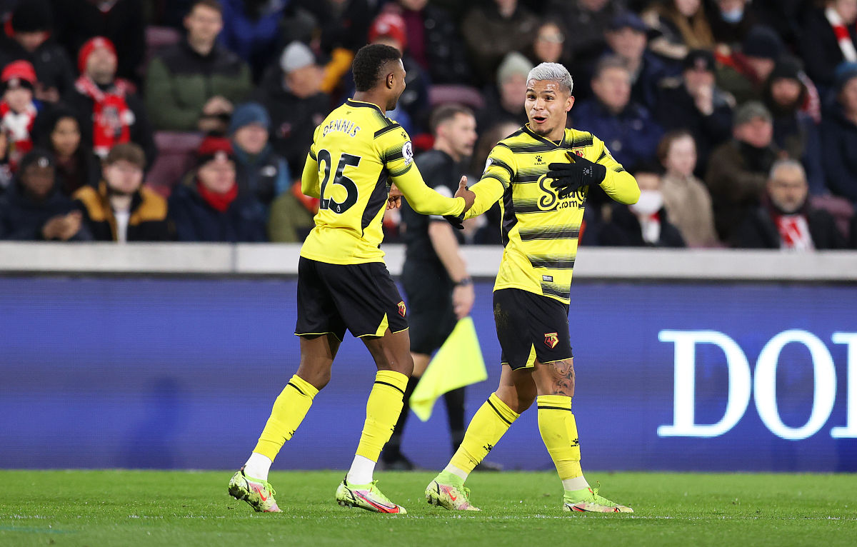 爱游戏tv-多特蒙德面临伤病困扰，备战不利