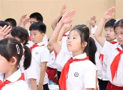 关于队员齐心协力,中国队迈向胜利的信息 关于队员齐心协力,中国队迈向胜利的信息