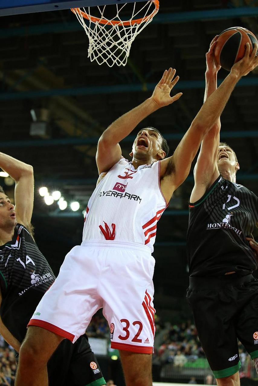 关于佛罗伦萨客场激战桑普多利亚，实力对拼的信息