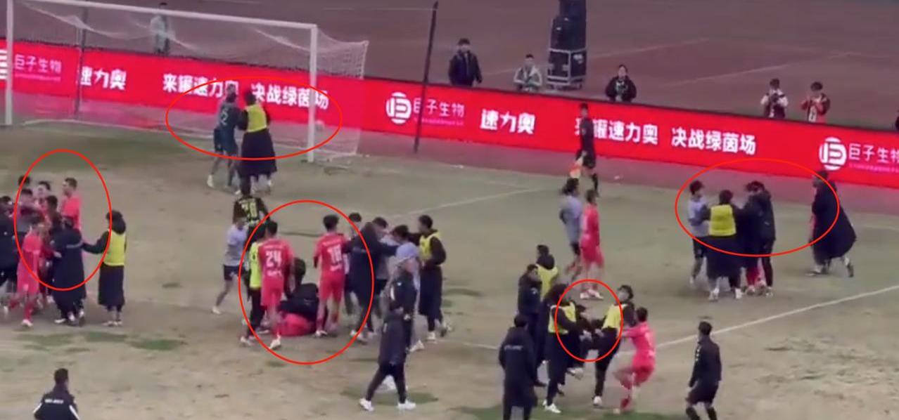 纷争不断!足球比赛引发热议的简单介绍 纷争不断!足球比赛引发热议的简单介绍