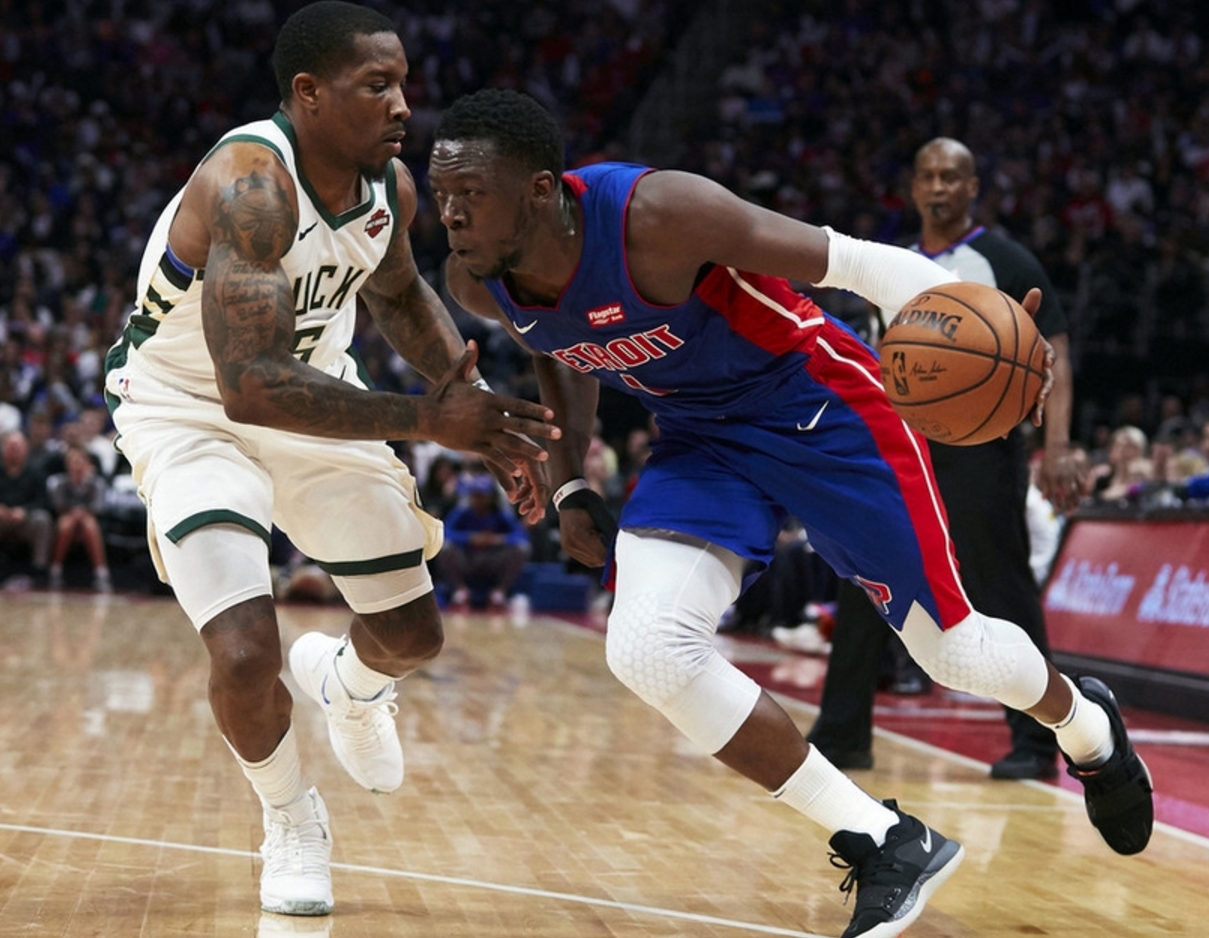 雄鹿双塔合砍60分,横扫活塞 雄鹿双塔合砍60分,横扫活塞