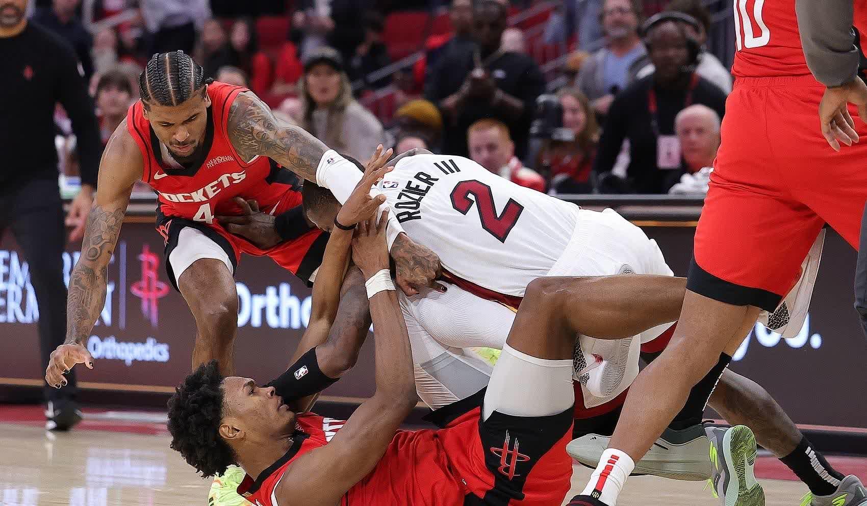 包含热火取得六连胜，击败76人的词条