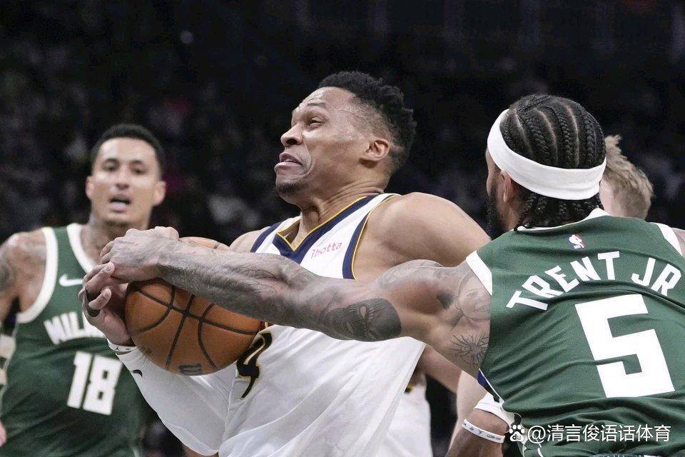 雄鹿不敌热火,字母哥40分难救主 雄鹿不敌热火,字母哥40分难救主