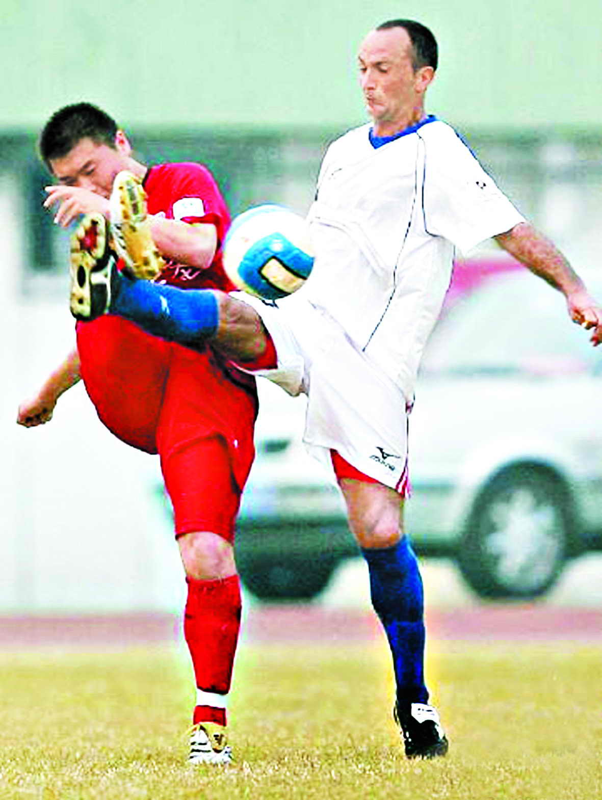 喀麦隆维拉胜迪克森,保级成功在望 喀麦隆维拉胜迪克森,保级成功在望