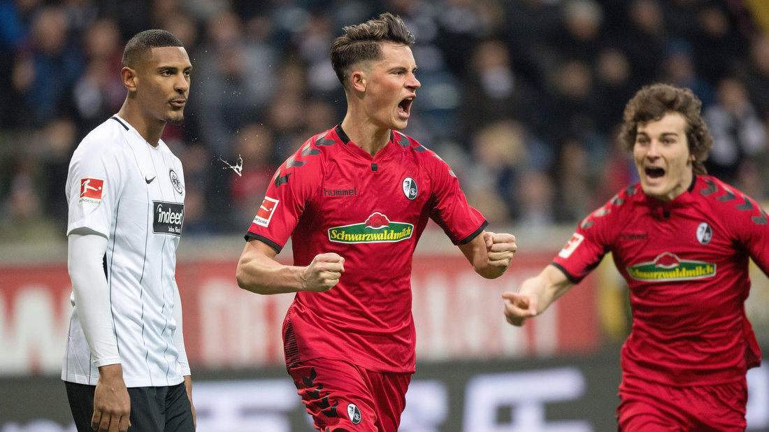 关于弗赖堡继续保持主场不败，永不言败的信息