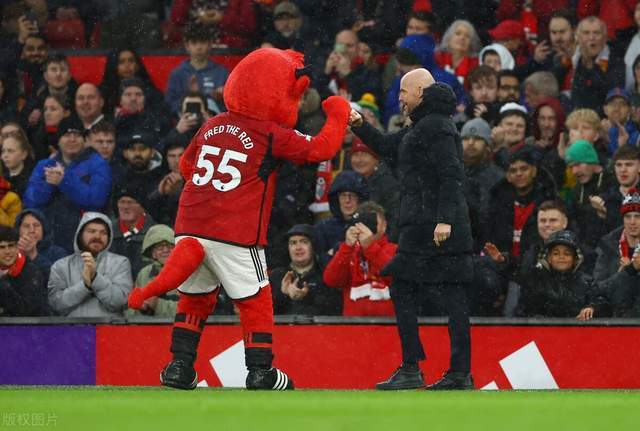 爱游戏体育-维拉客场力克对手，抢分成功