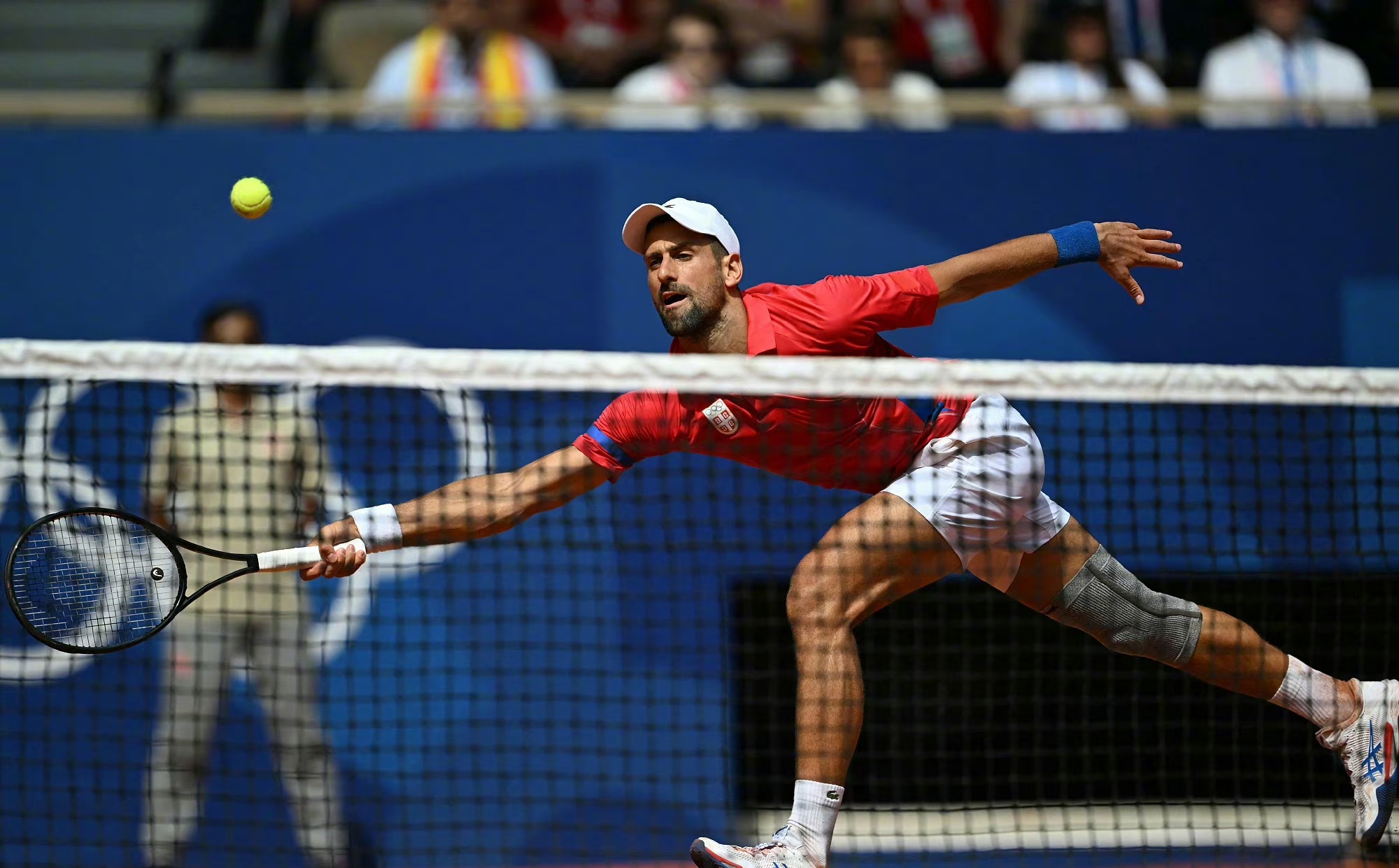 关于英国网球队力克世界网球队，德约科维奇打破历史纪录的信息