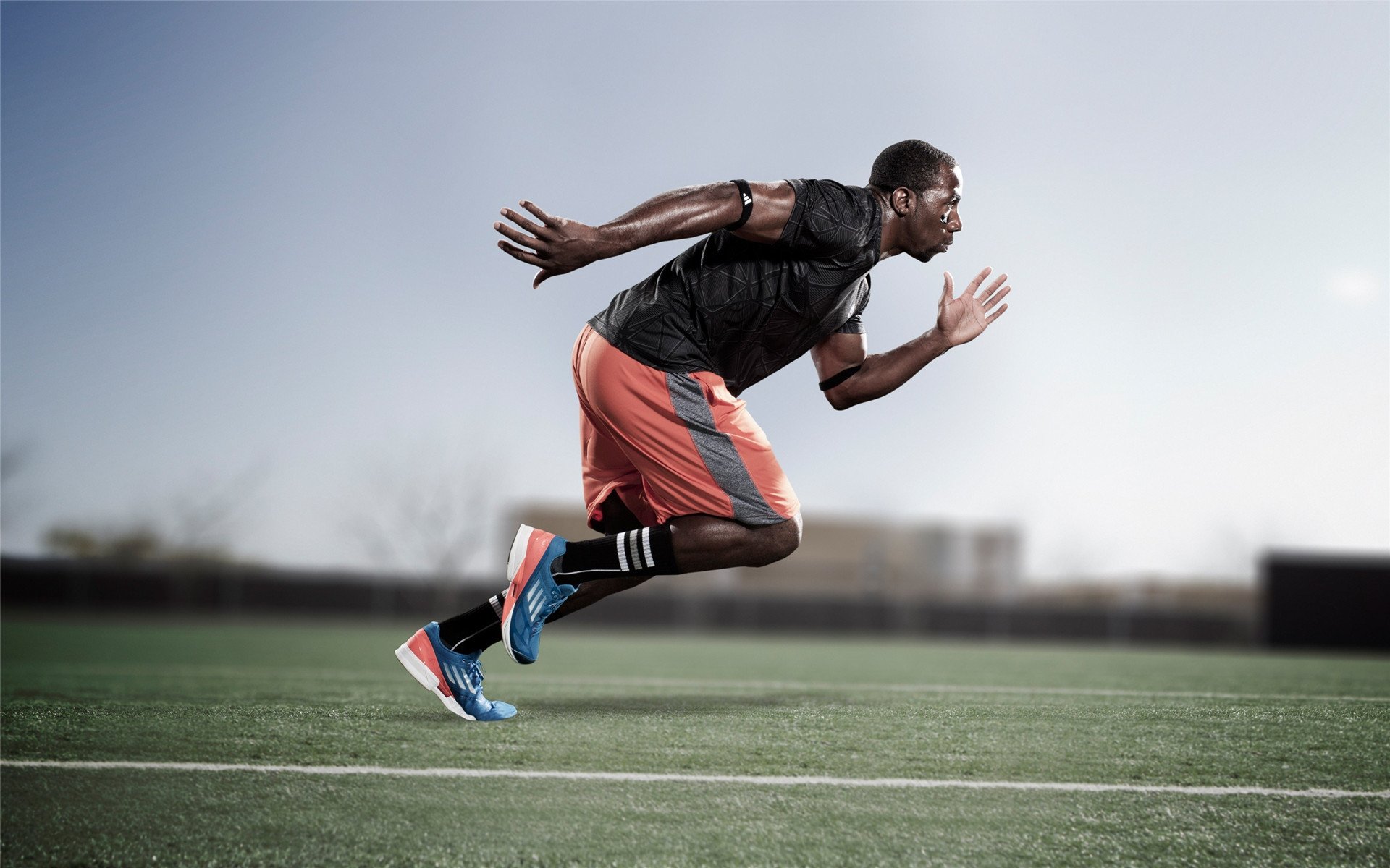 爱游戏官网-唯一的光，1998，米切尔与欧冠决赛之夜